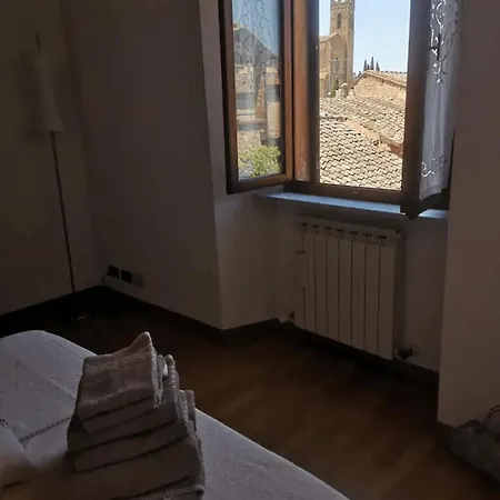 Lovely Apt In The Heart Of *